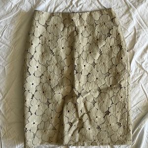 Ann Taylor Floral Eyelet Lace Pencil Skirt Size 0 khaki